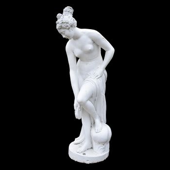 Figure of Venus Au Bain 