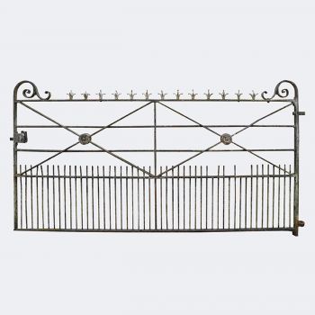 Handsome Estate Gate 